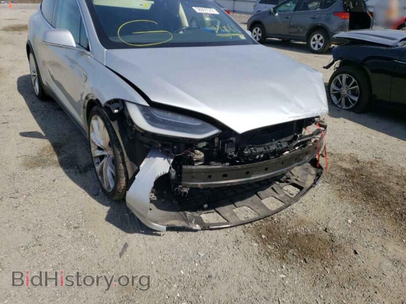 2016 Tesla MODEL X (VIN 5YJXCAE45GFS00519) — фото 9 из 10