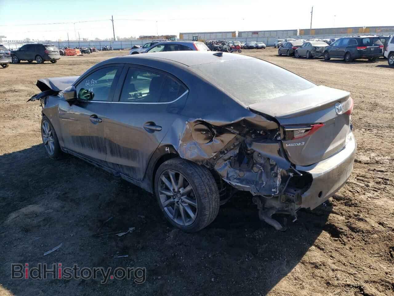 2018 MAZDA 3 - VIN: 3MZBN1V38JM276859 - Фото 3