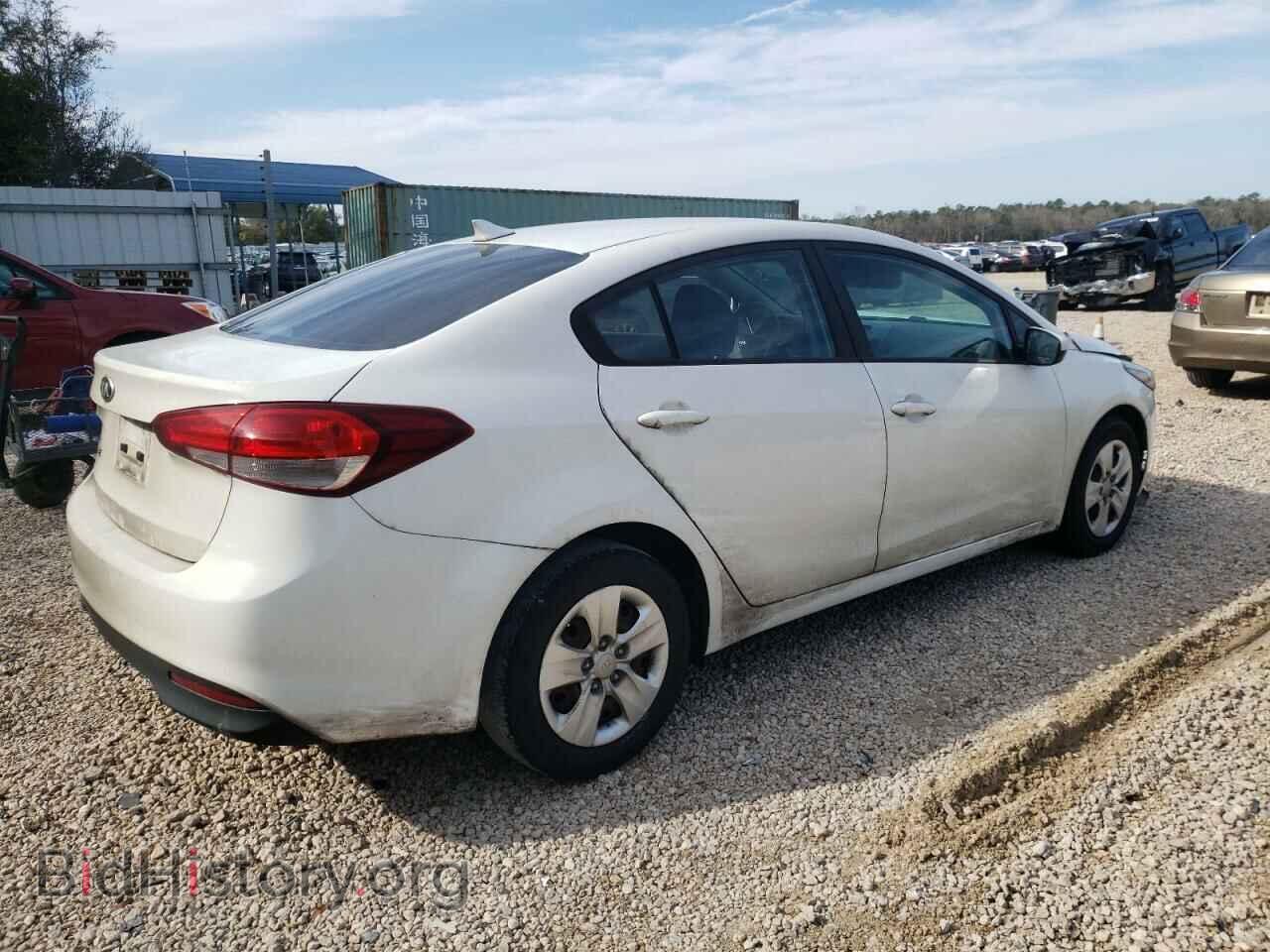 2017 KIA FORTE - VIN: 3KPFK4A72HE042146 - Фото 3