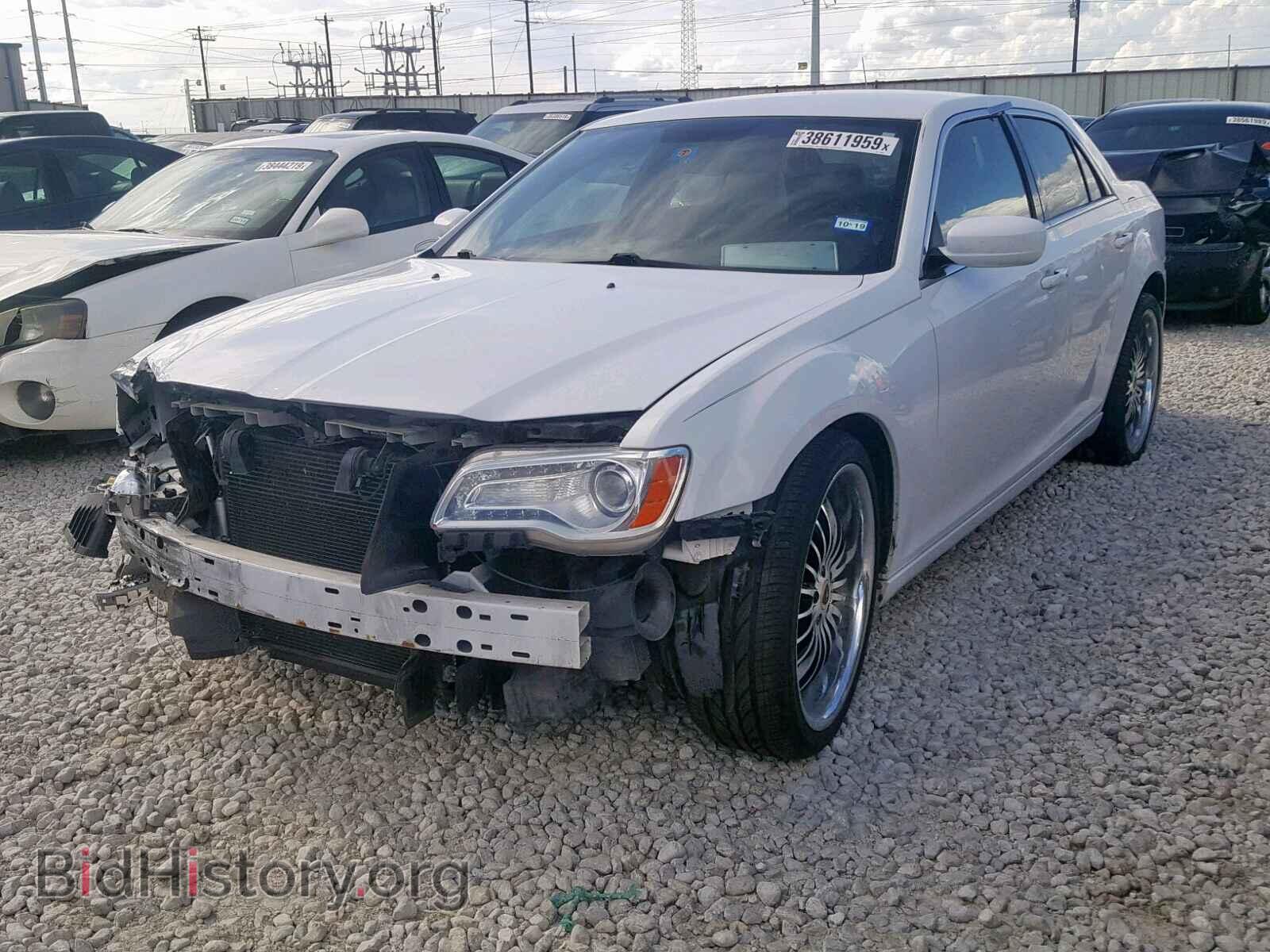 2012 CHRYSLER 300 - VIN: 2C3CCAAG3CH115847 - Фото 2