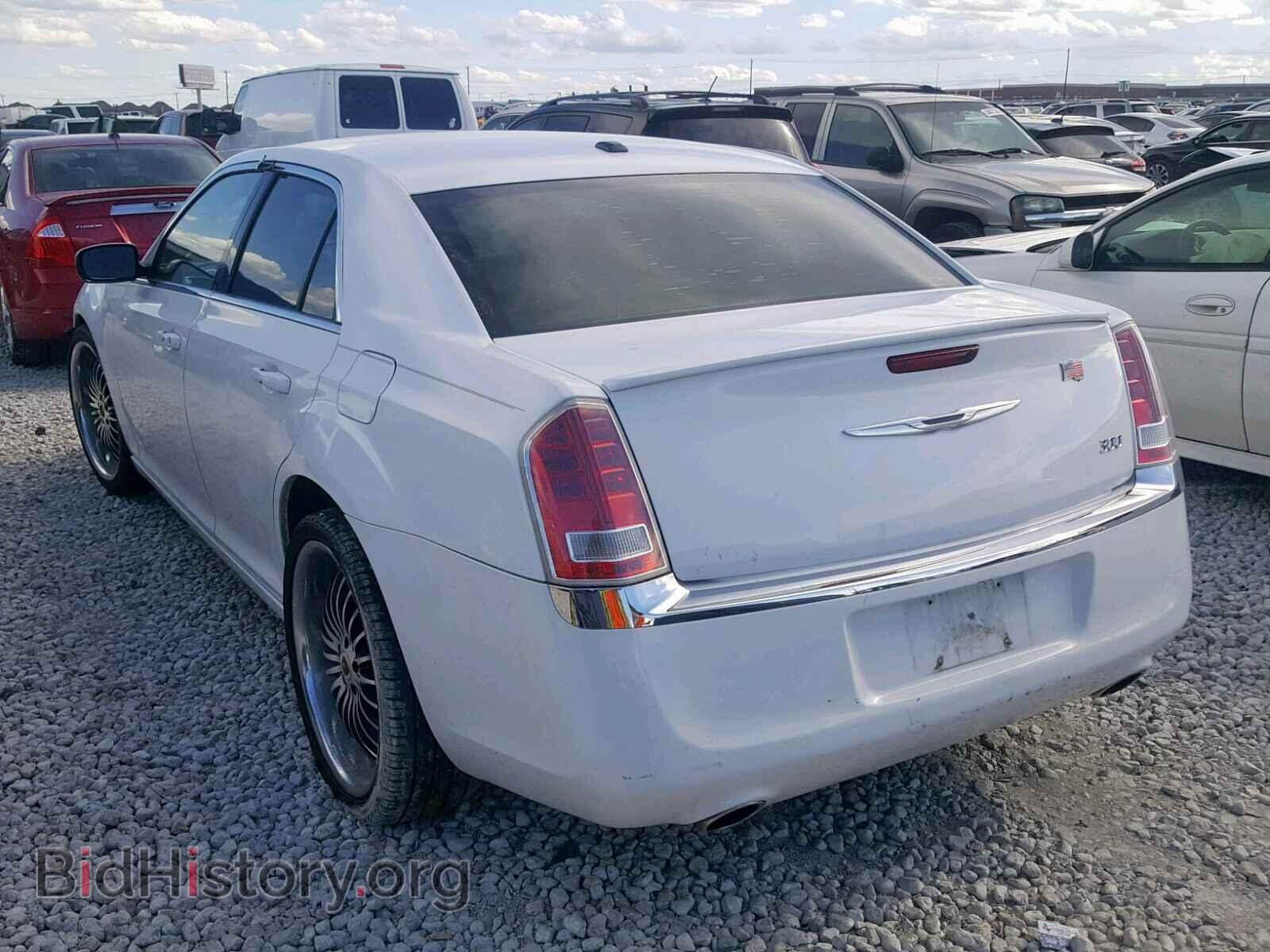2012 CHRYSLER 300 - VIN: 2C3CCAAG3CH115847 - Фото 3