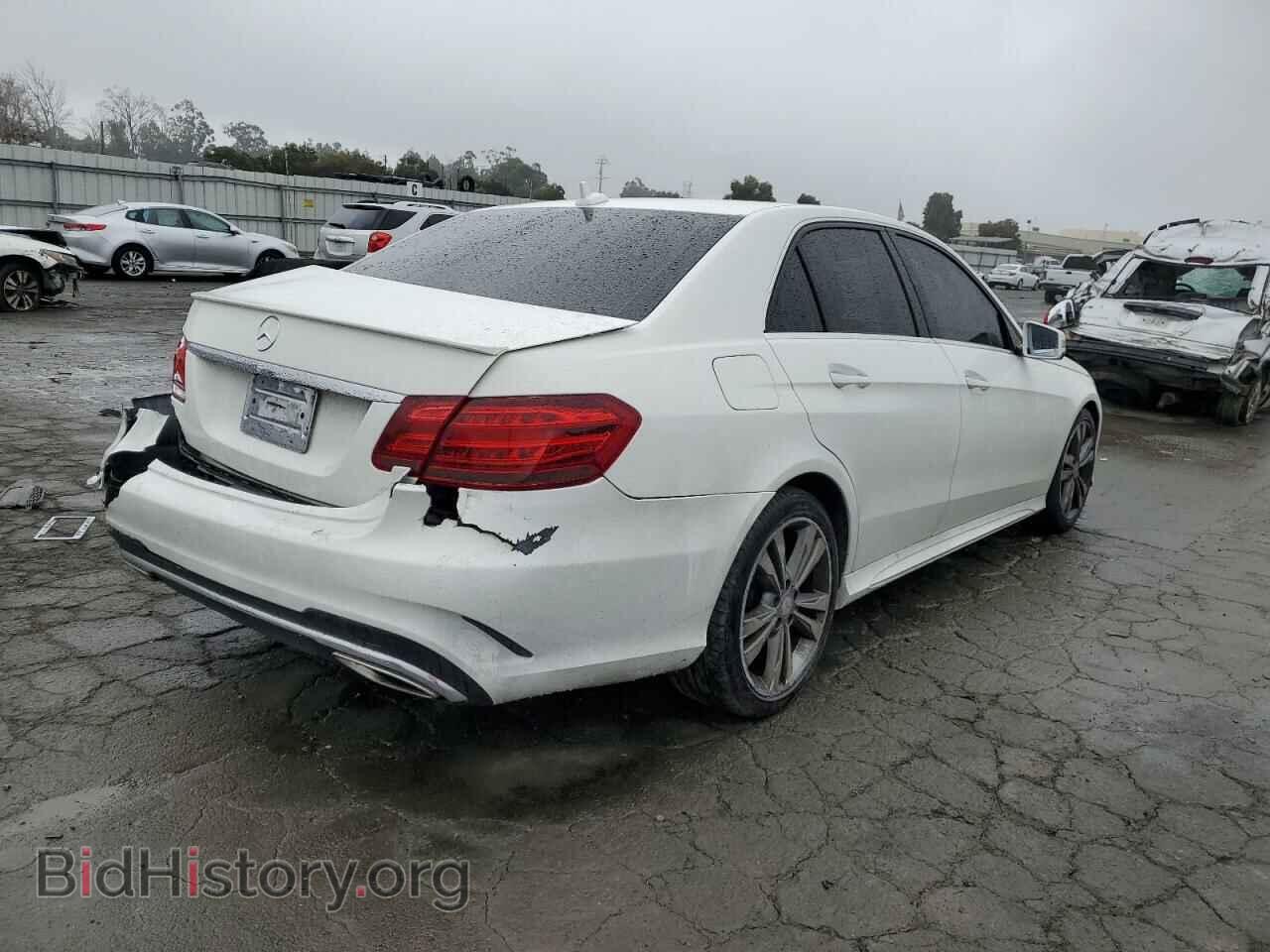 2014 MERCEDES-BENZ E-CLASS - VIN: WDDHF5KB3EA824921 - Фото 3