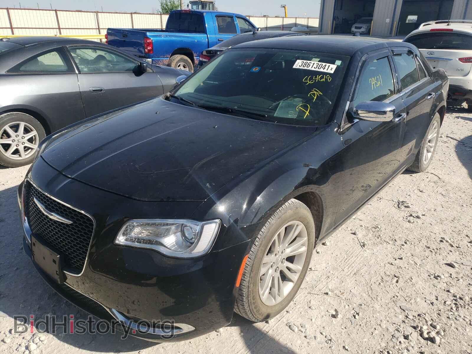 2017 CHRYSLER 300 - VIN: 2C3CCAEG6HH564618 - Фото 2