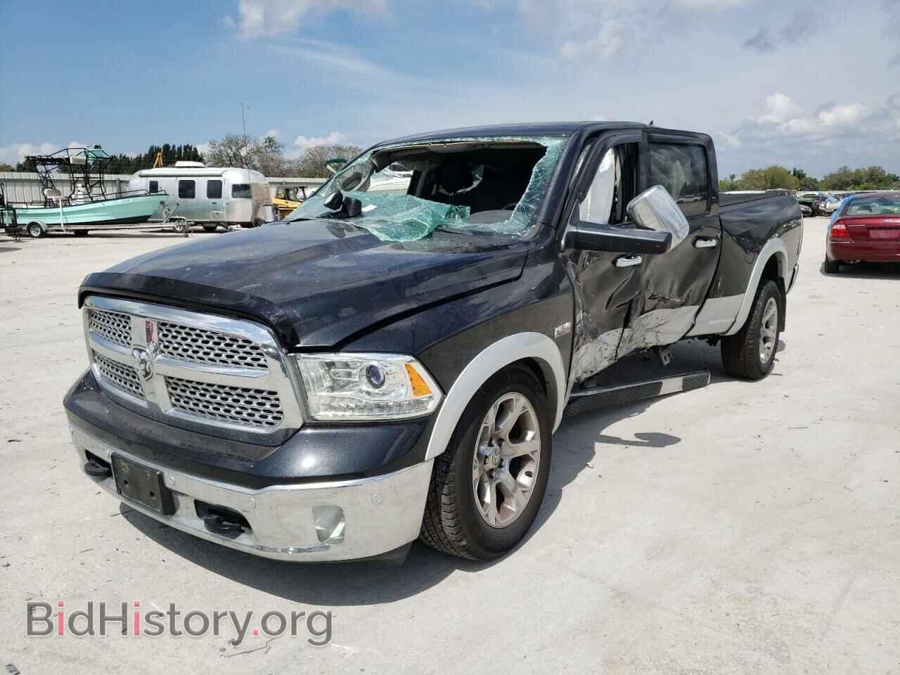 2018 RAM 1500 - VIN: 1C6RR7VT7JS126684 - Photo 2