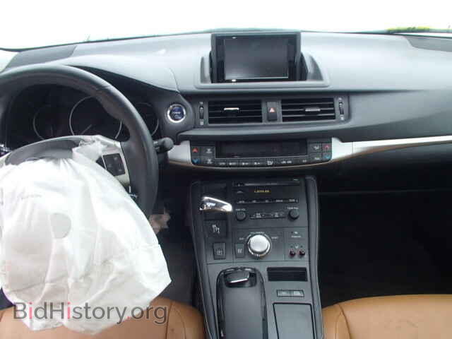 2011 LEXUS CT 200 - VIN: JTHKD5BH6B2028632 - Фото 9