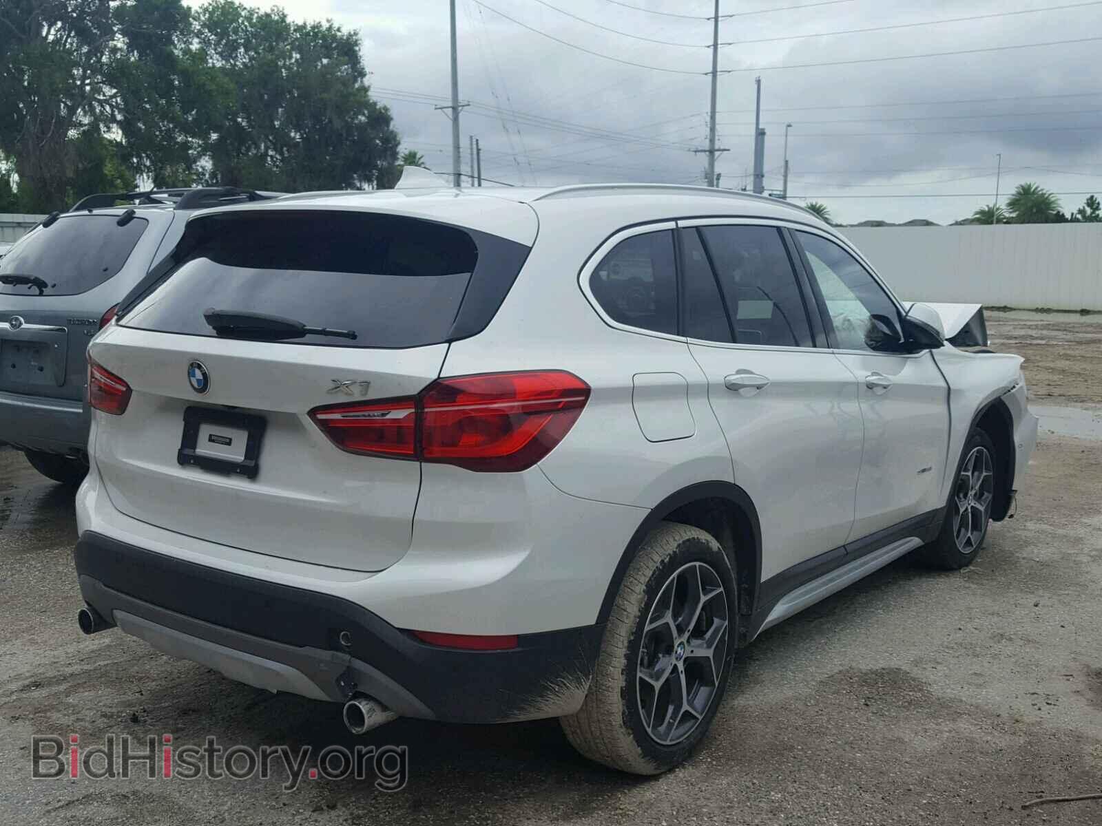 2017 BMW X1 - VIN: WBXHU7C38H5D71613 - Фото 4