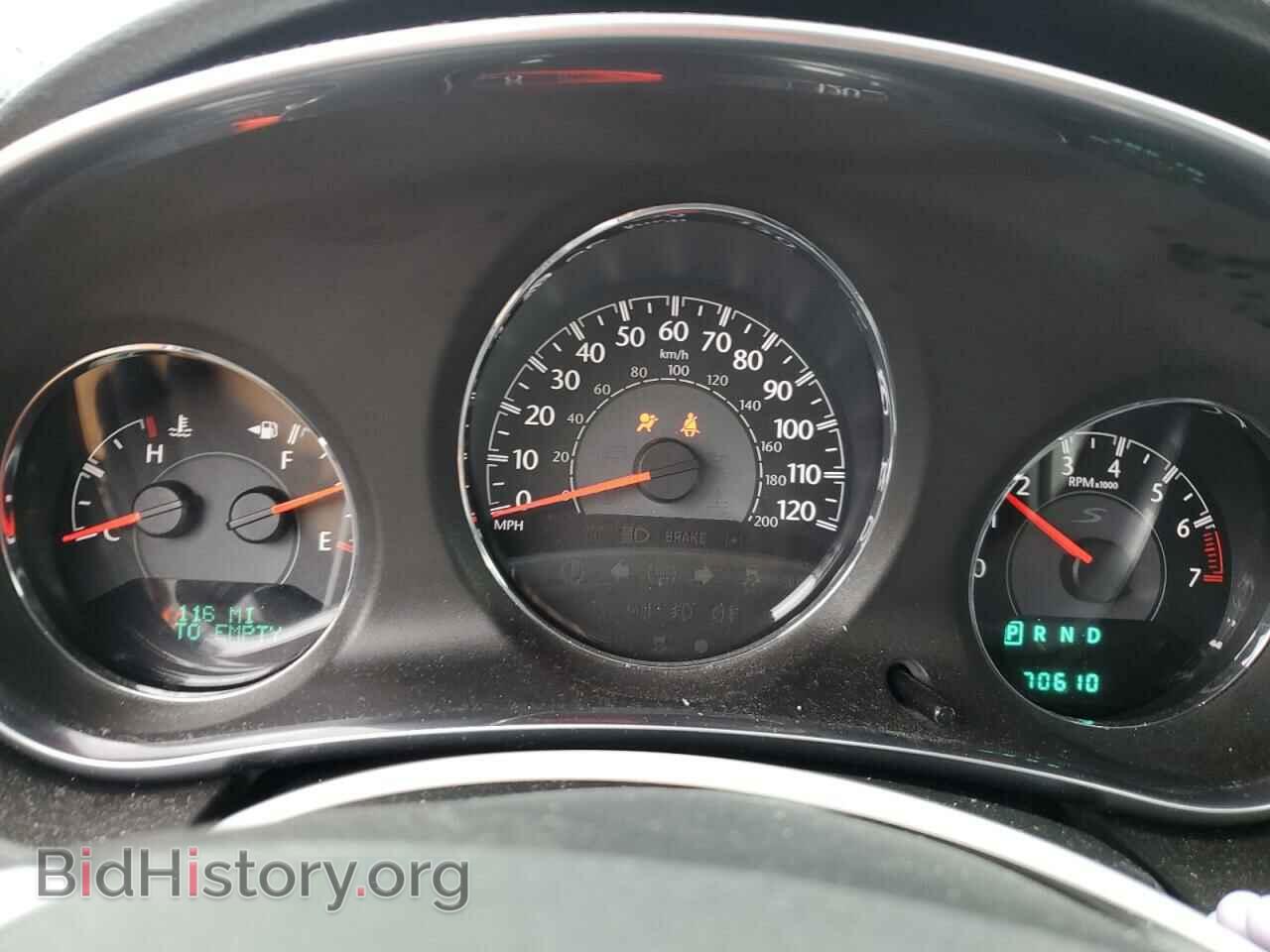 2012 CHRYSLER 200 - VIN: 1C3CCBHG0CN139784 - Фото 9