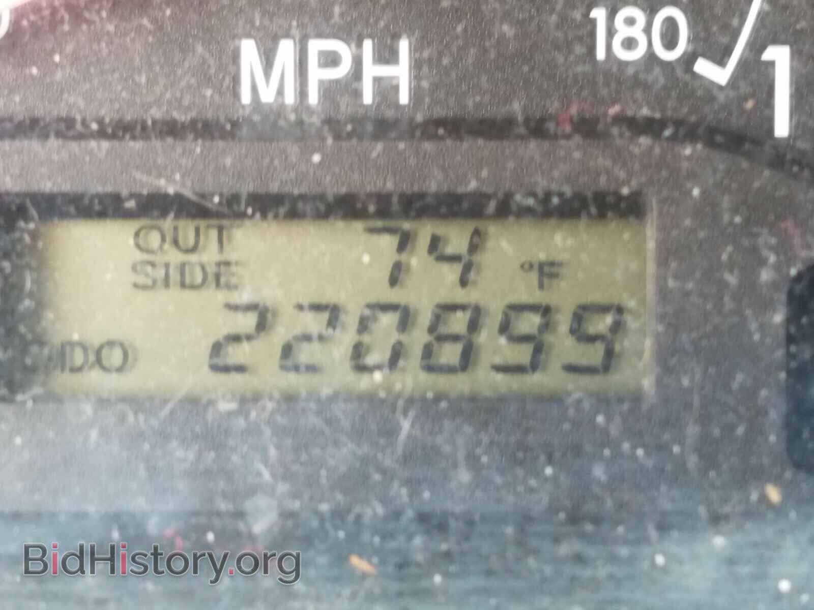 2003 Toyota COROLLA (VIN JTDBR32E730030254) — фото 8 из 10