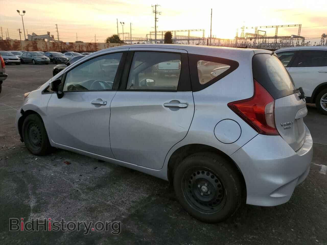 2017 NISSAN VERSA - VIN: 3N1CE2CP1HL359488 - Фото 2