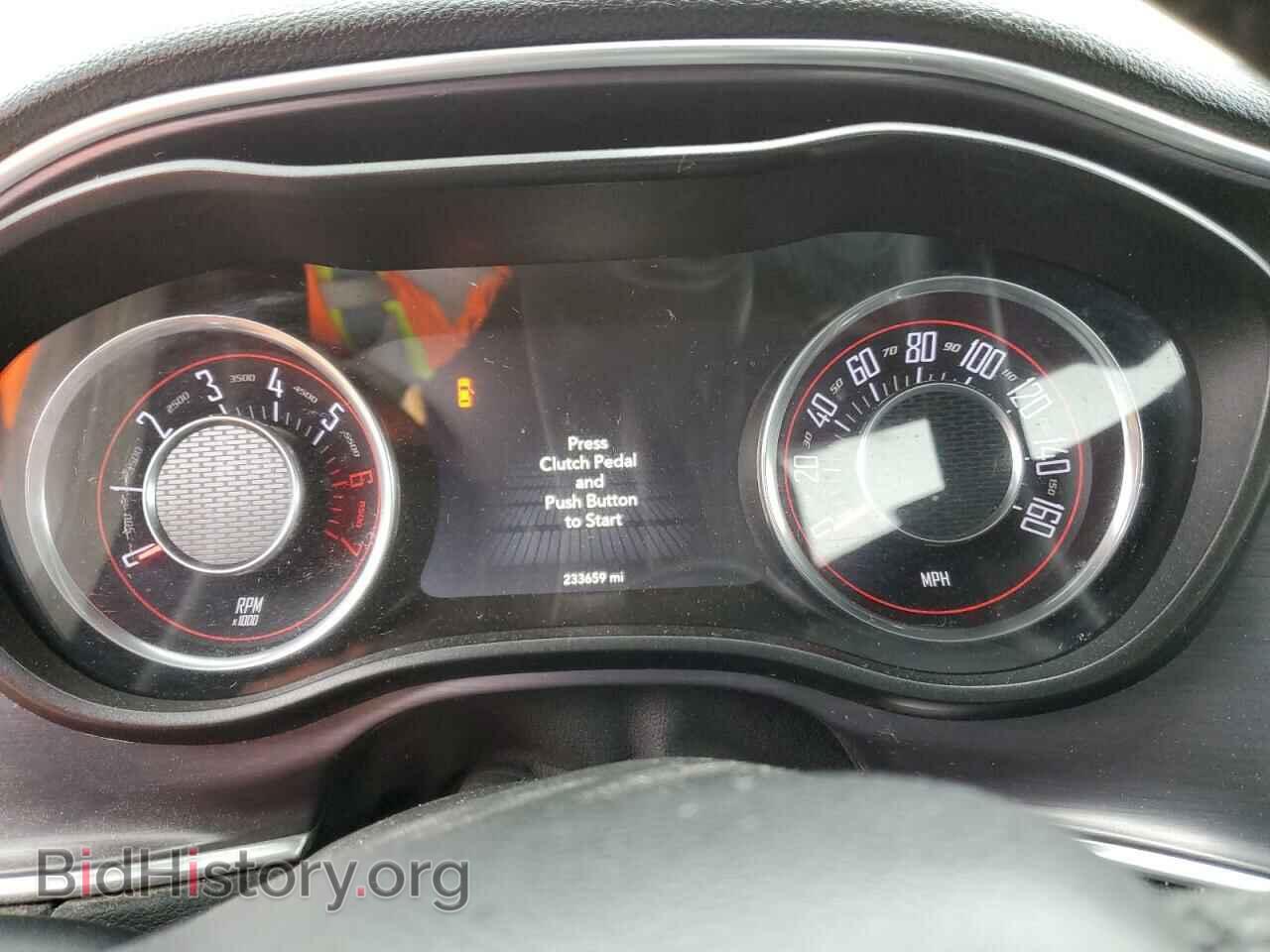 2015 DODGE CHALLENGER - VIN: 2C3CDZAT6FH719244 - Фото 9