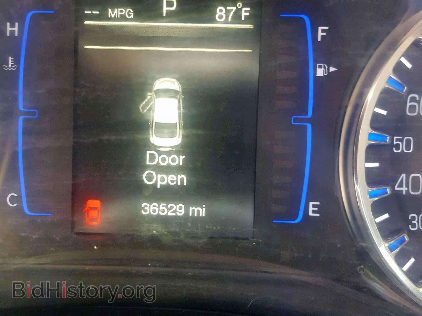 2016 CHRYSLER 200 - VIN: 1C3CCCAB7GN149979 - Photo 8