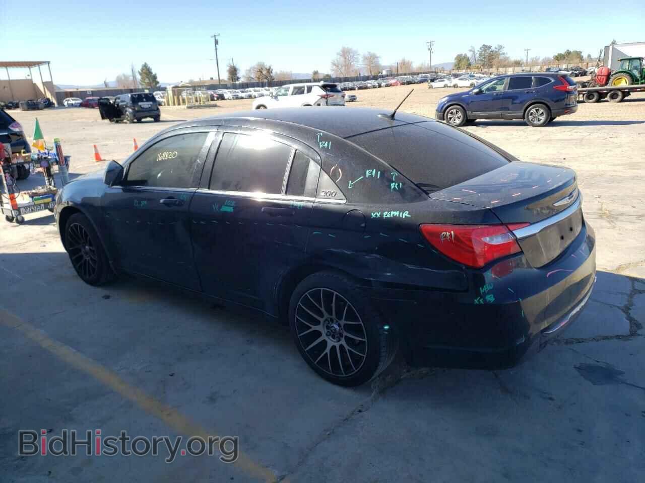 2012 CHRYSLER 200 - VIN: 1C3CCBAB2CN292021 - Фото 2