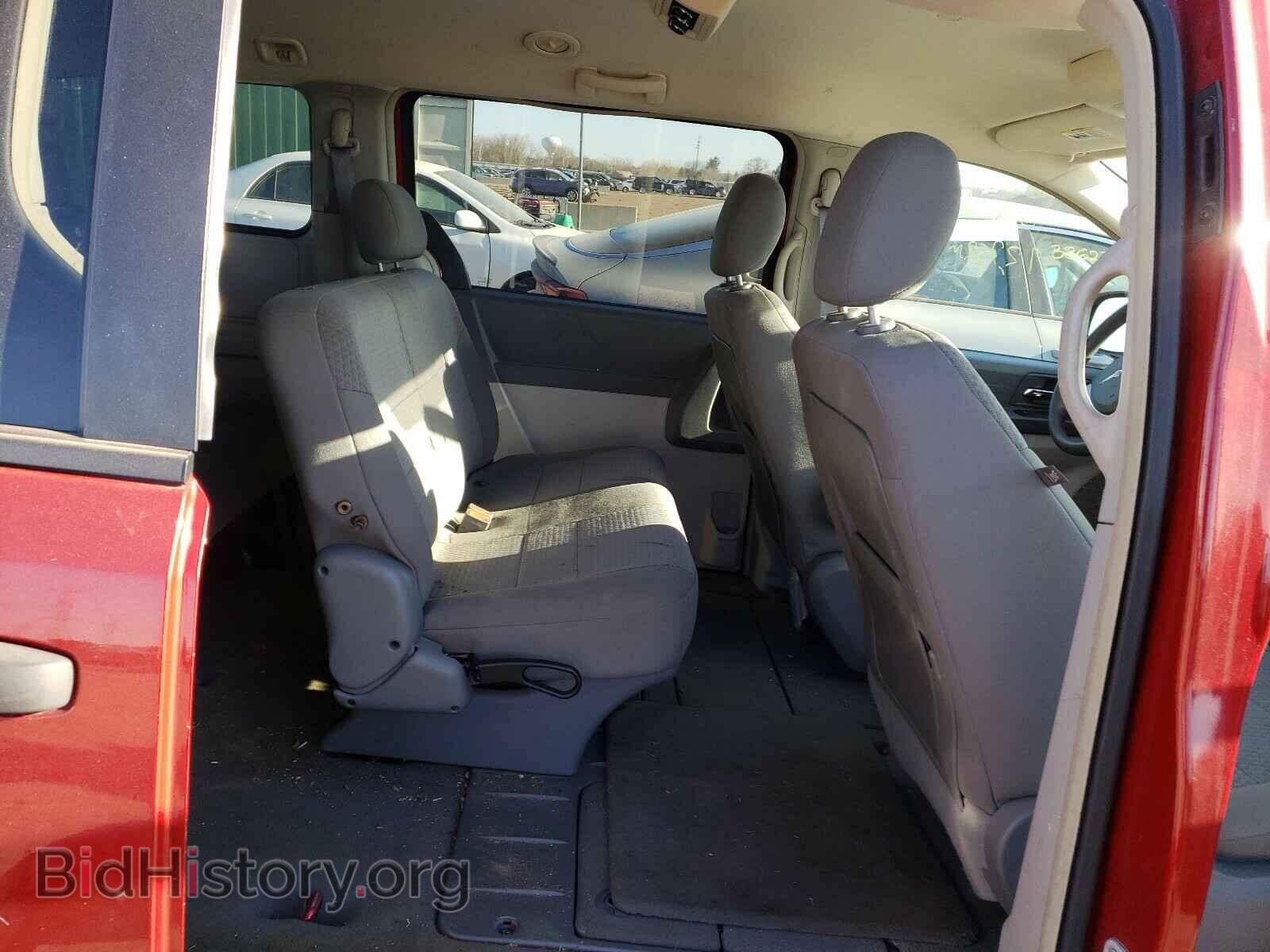 2008 CHRYSLER MINIVAN - VIN: 2A8HR44H68R707842 - Фото 6