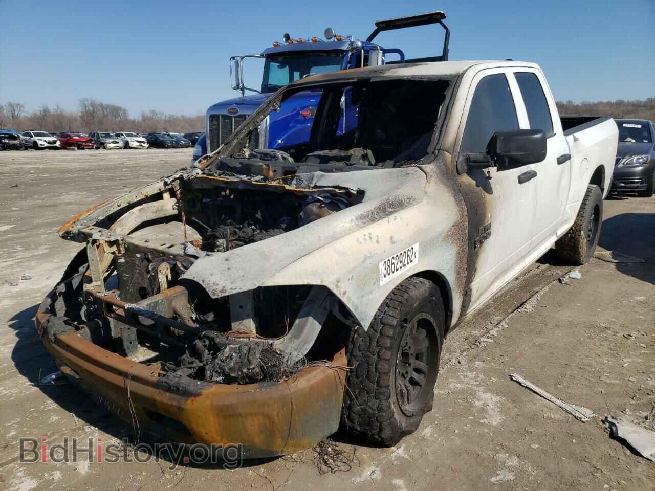 2018 RAM 1500 - VIN: 1C6RR6FG4JS296836 - Photo 2