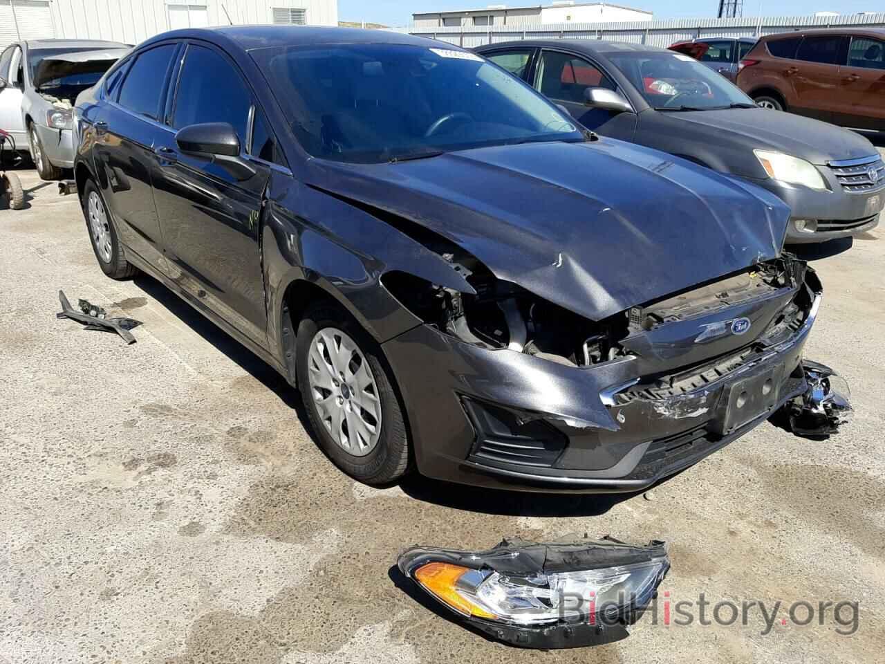 Photo 3FA6P0G70KR115487 - FORD FUSION 2019