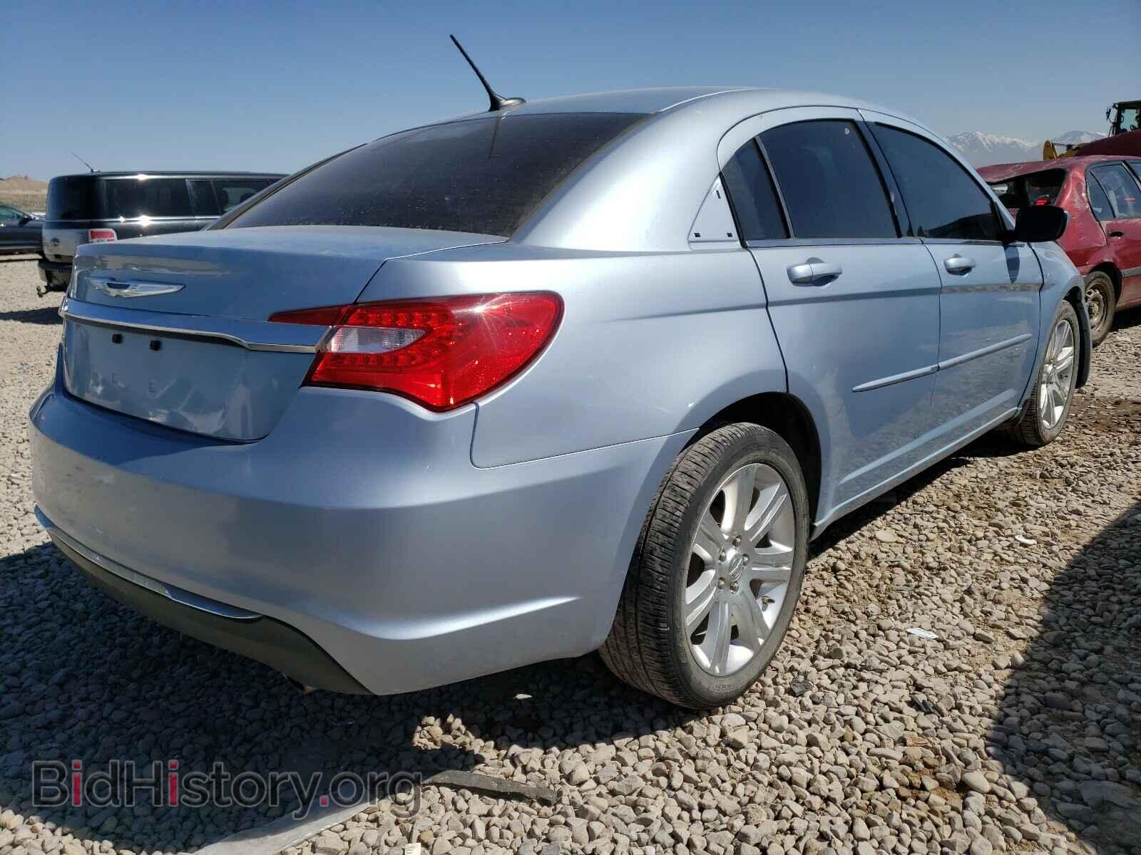 2012 CHRYSLER 200 - VIN: 1C3CCBAGXCN228465 - Фото 4