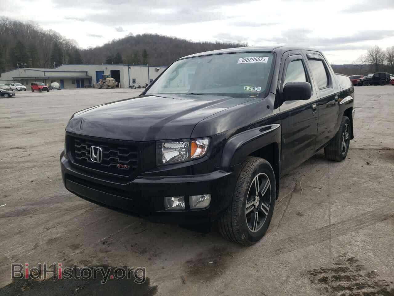 2013 HONDA RIDGELINE - VIN: 5FPYK1F74DB013355 - Фото 2