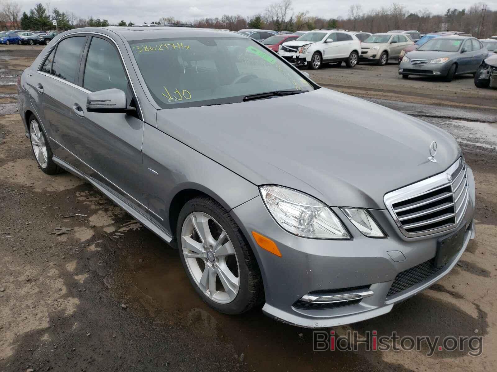 Photo WDDHF8JB3CA621186 - MERCEDES-BENZ E CLASS 2012