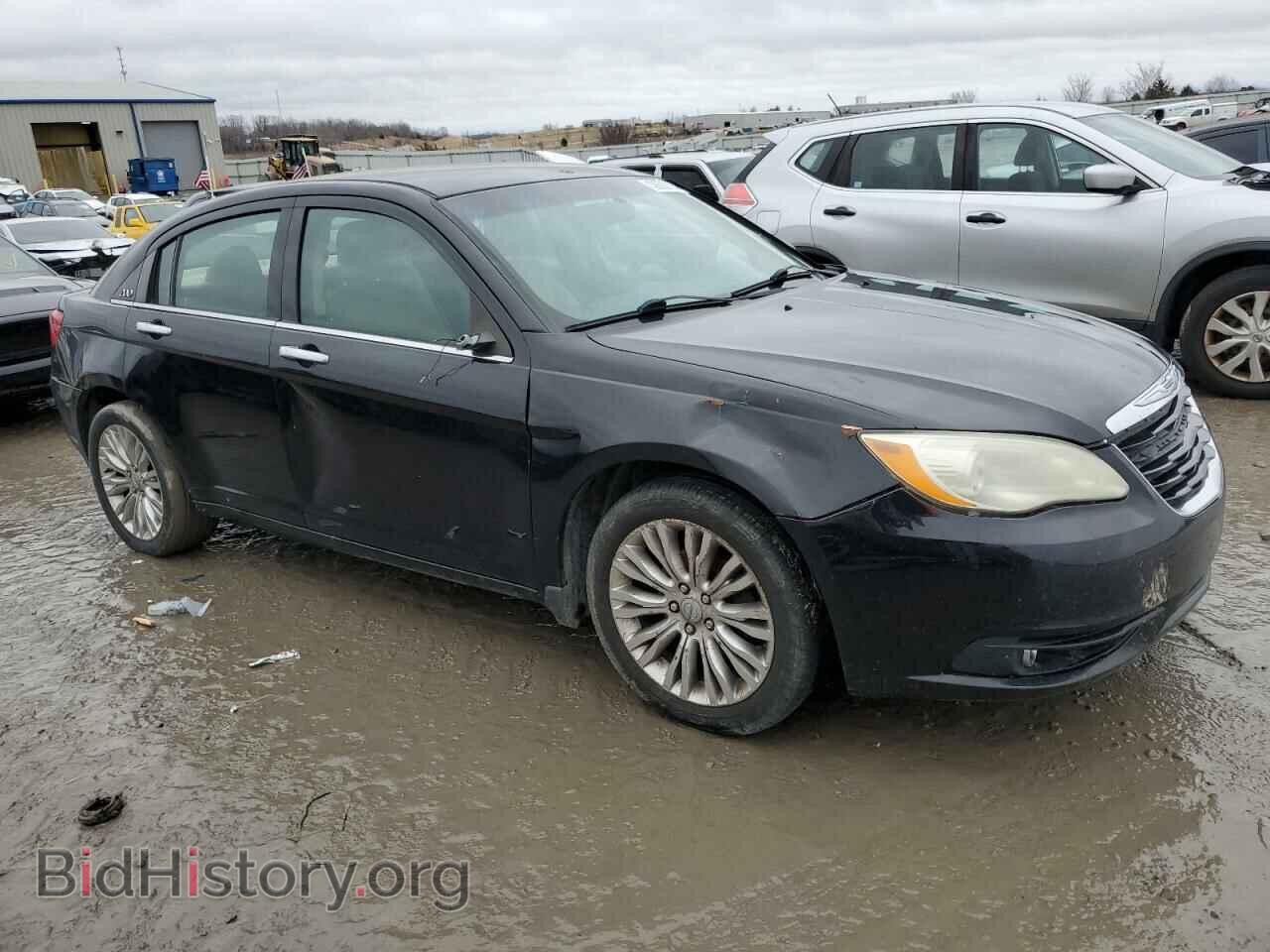 2011 CHRYSLER 200 - VIN: 1C3BC2FB4BN583235 - Фото 4