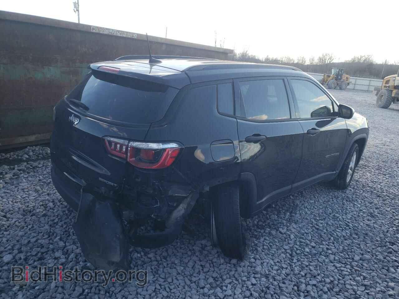 2017 JEEP COMPASS - VIN: 3C4NJCAB2HT658132 - Фото 3