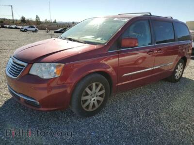 2013 Chrysler MINIVAN Town & COU, красный — VIN 2C4RC1BG0DR743381, Copart