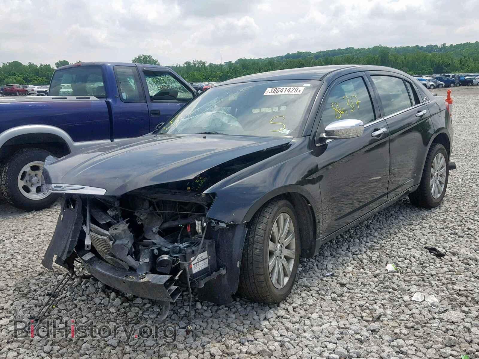 2013 CHRYSLER 200 - VIN: 1C3CCBCG2DN522702 - Photo 2