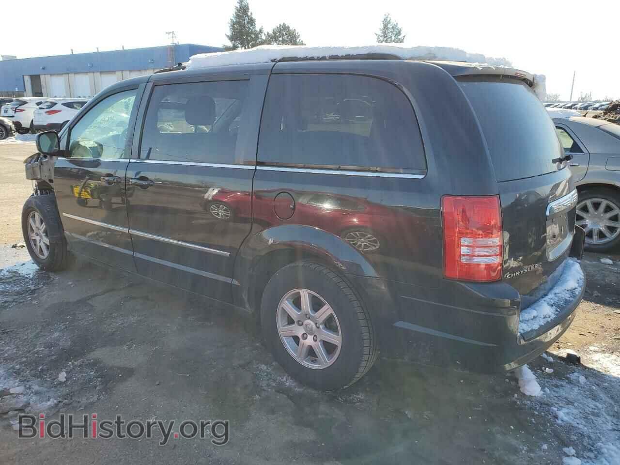 2010 CHRYSLER MINIVAN - VIN: 2A4RR5D17AR315828 - Фото 2