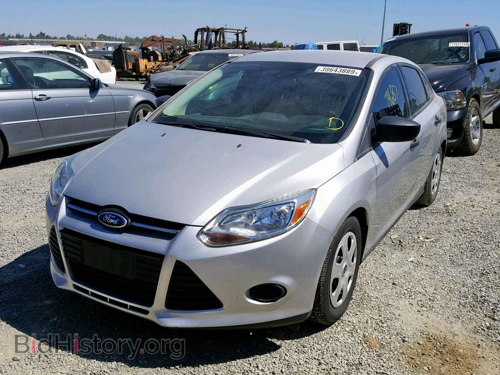 2014 FORD FOCUS - VIN: 1FADP3E27EL162552 - Фото 2