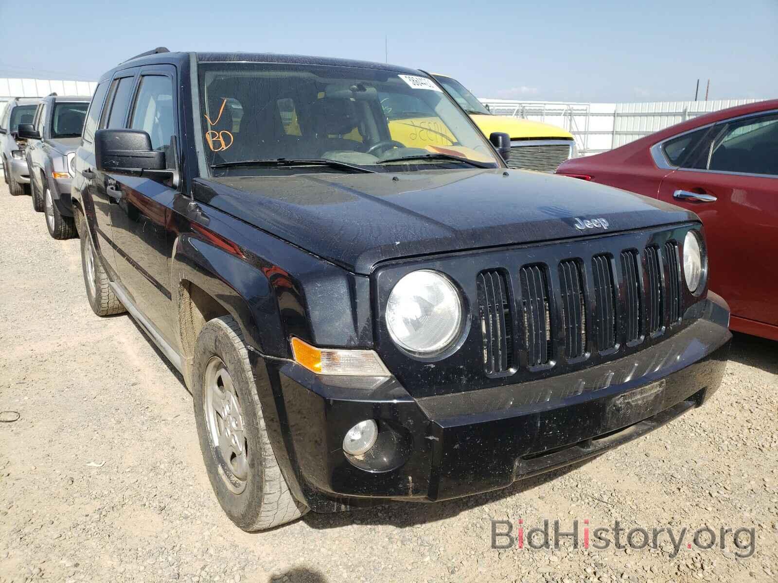 Фотография 1J4NF1GB9AD655196 - JEEP PATRIOT 2010