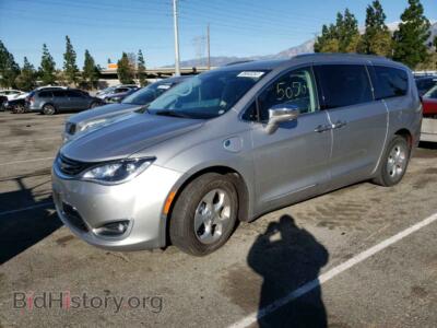 2018 Chrysler PACIFICA Pacifica H, gray — VIN 2C4RC1N72JR230415, Copart
