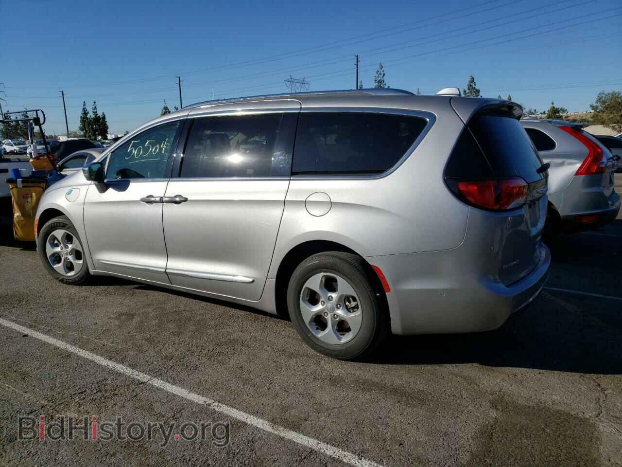 2018 CHRYSLER PACIFICA - VIN: 2C4RC1N72JR230415 - Фото 2