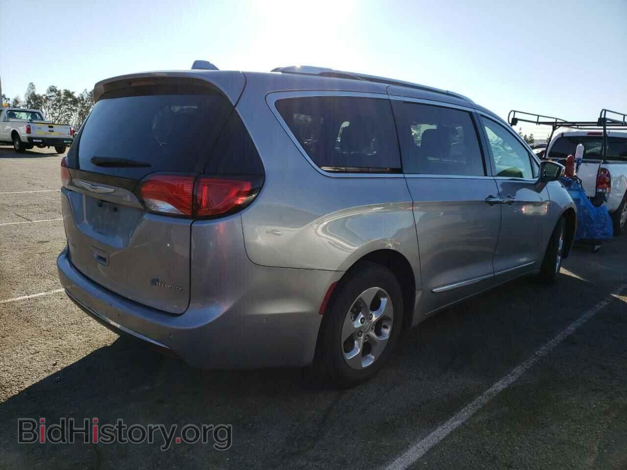 2018 CHRYSLER PACIFICA - VIN: 2C4RC1N72JR230415 - Фото 3