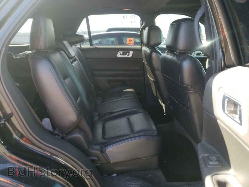 2011 Ford EXPLORER (VIN 1FMHK8F82BGA47707) — photo 6 of 10