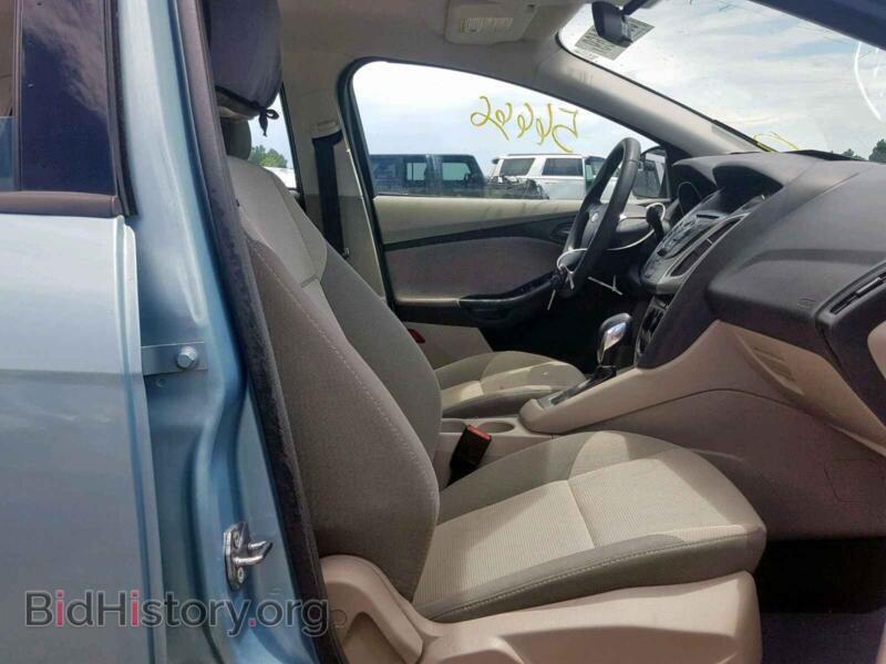 2012 Ford FOCUS SE (VIN 1FAHP3F23CL469956) — фото 5 из 10