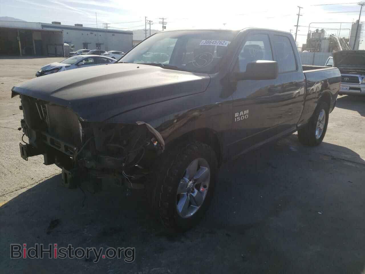 2018 RAM 1500 - VIN: 1C6RR6FG9JS330561 - Фото 2
