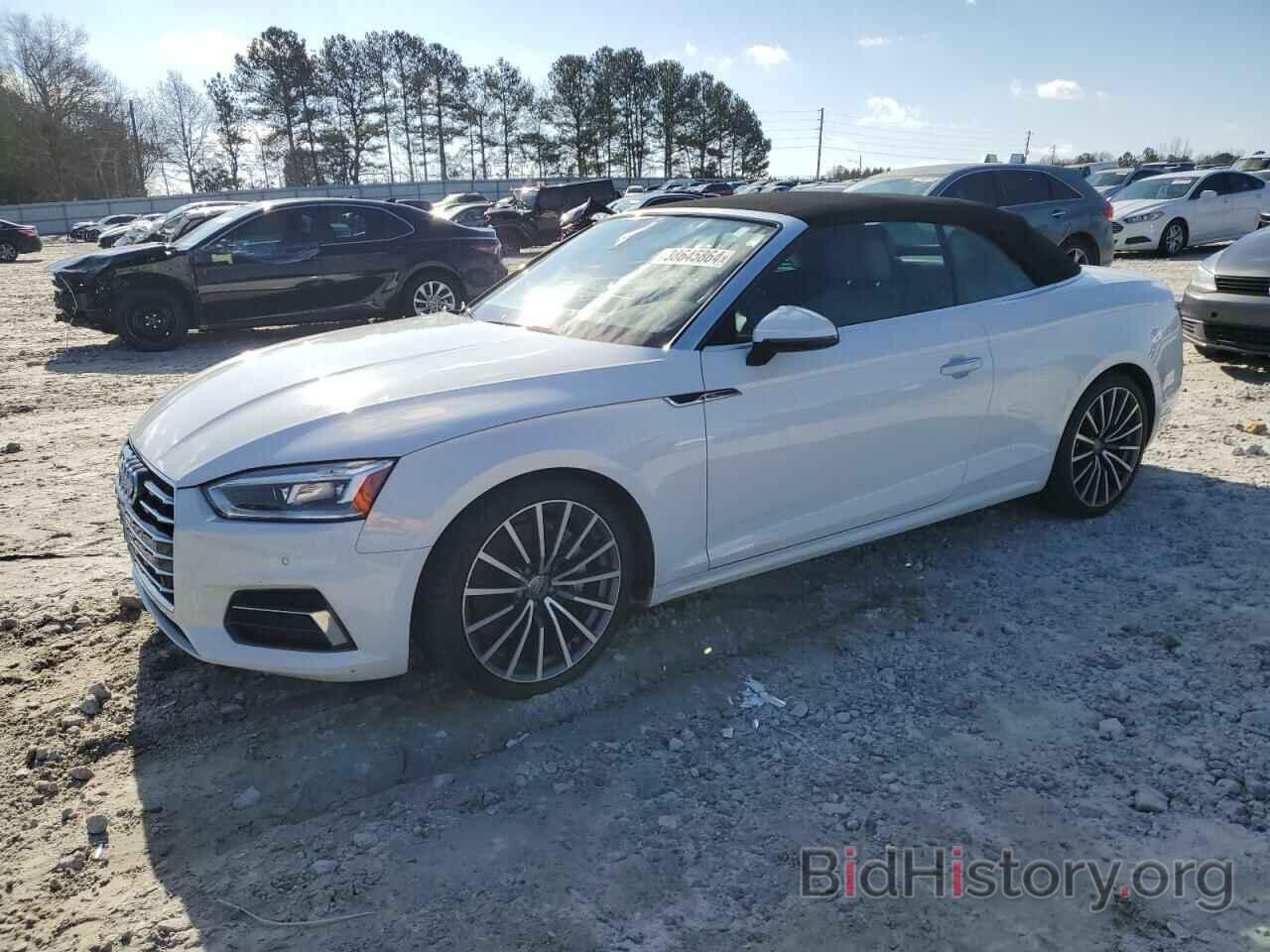 Photo WAUYNGF58KN005224 - AUDI A5 2019