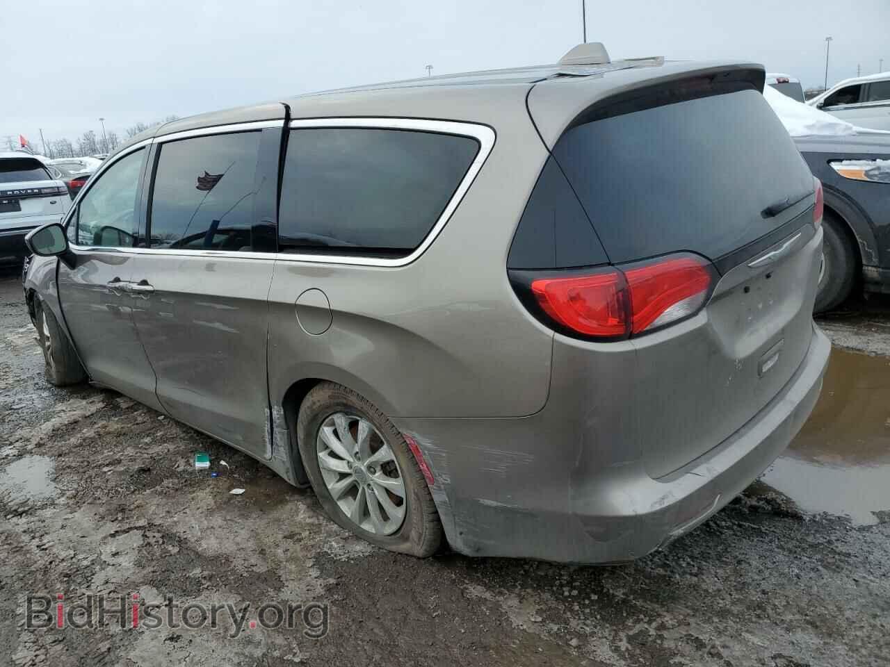 2017 CHRYSLER PACIFICA - VIN: 2C4RC1DGXHR644988 - Photo 2