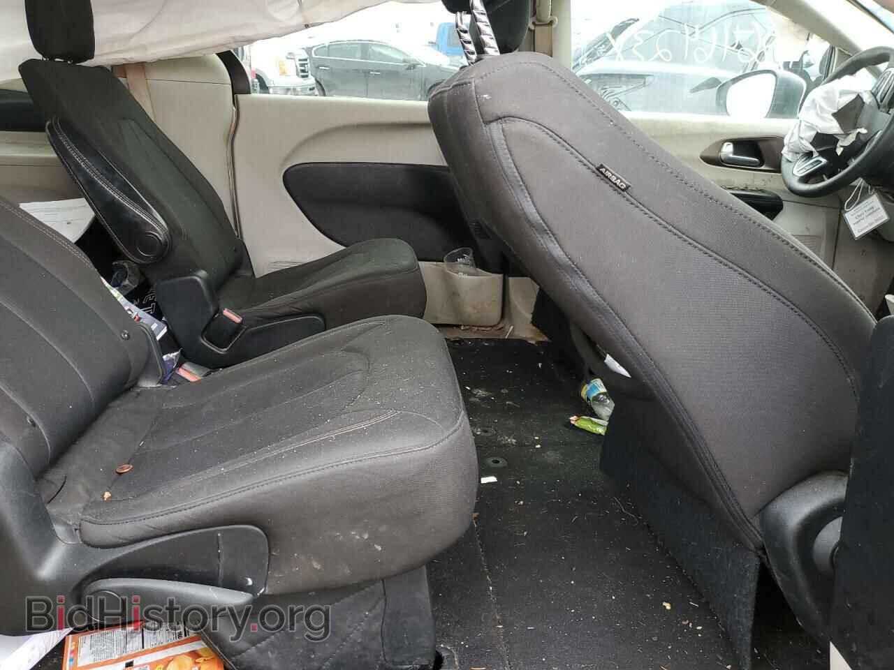 2017 CHRYSLER PACIFICA - VIN: 2C4RC1DGXHR644988 - Photo 11