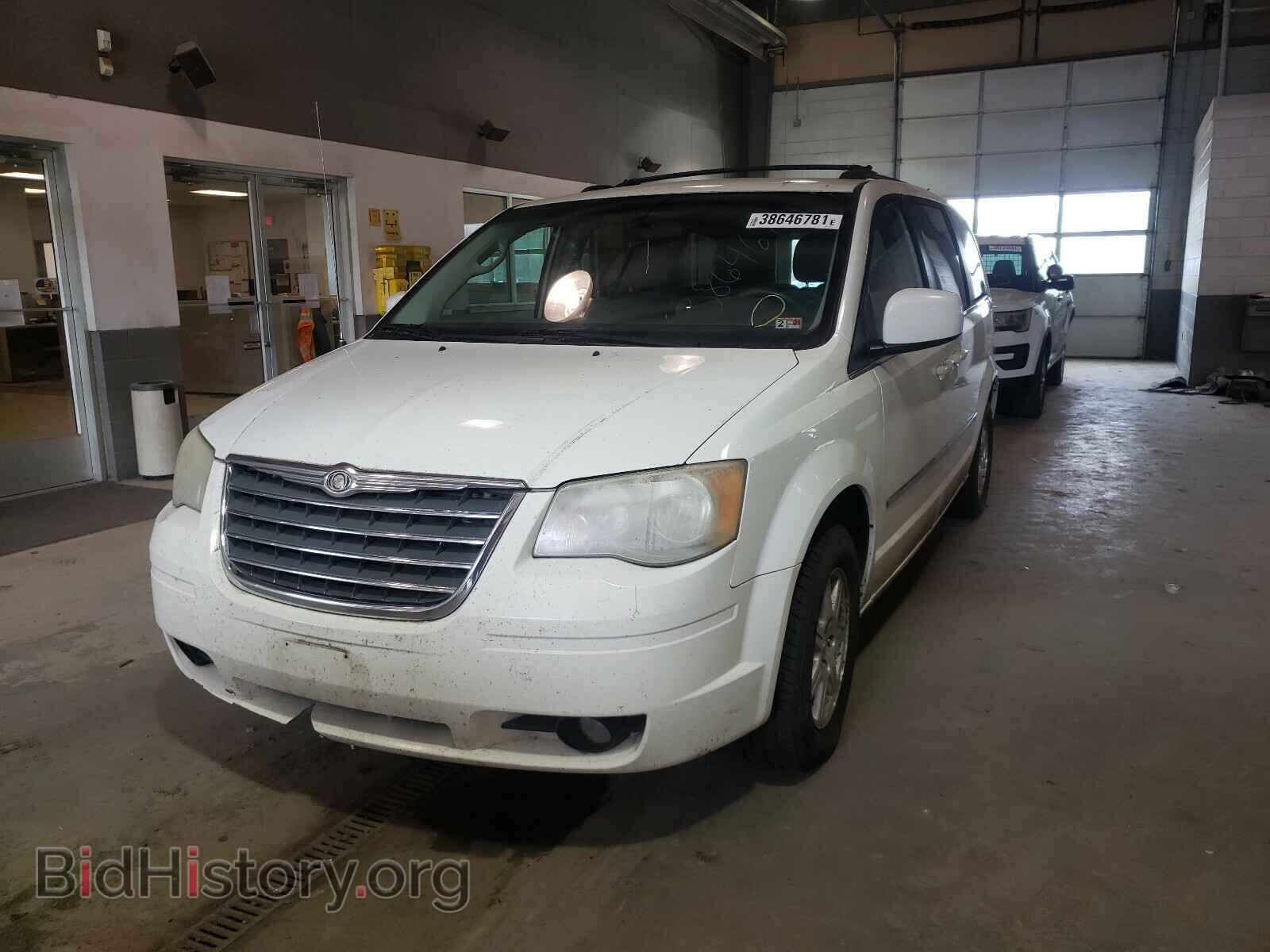2010 CHRYSLER MINIVAN - VIN: 2A4RR5D11AR431753 - Фото 2