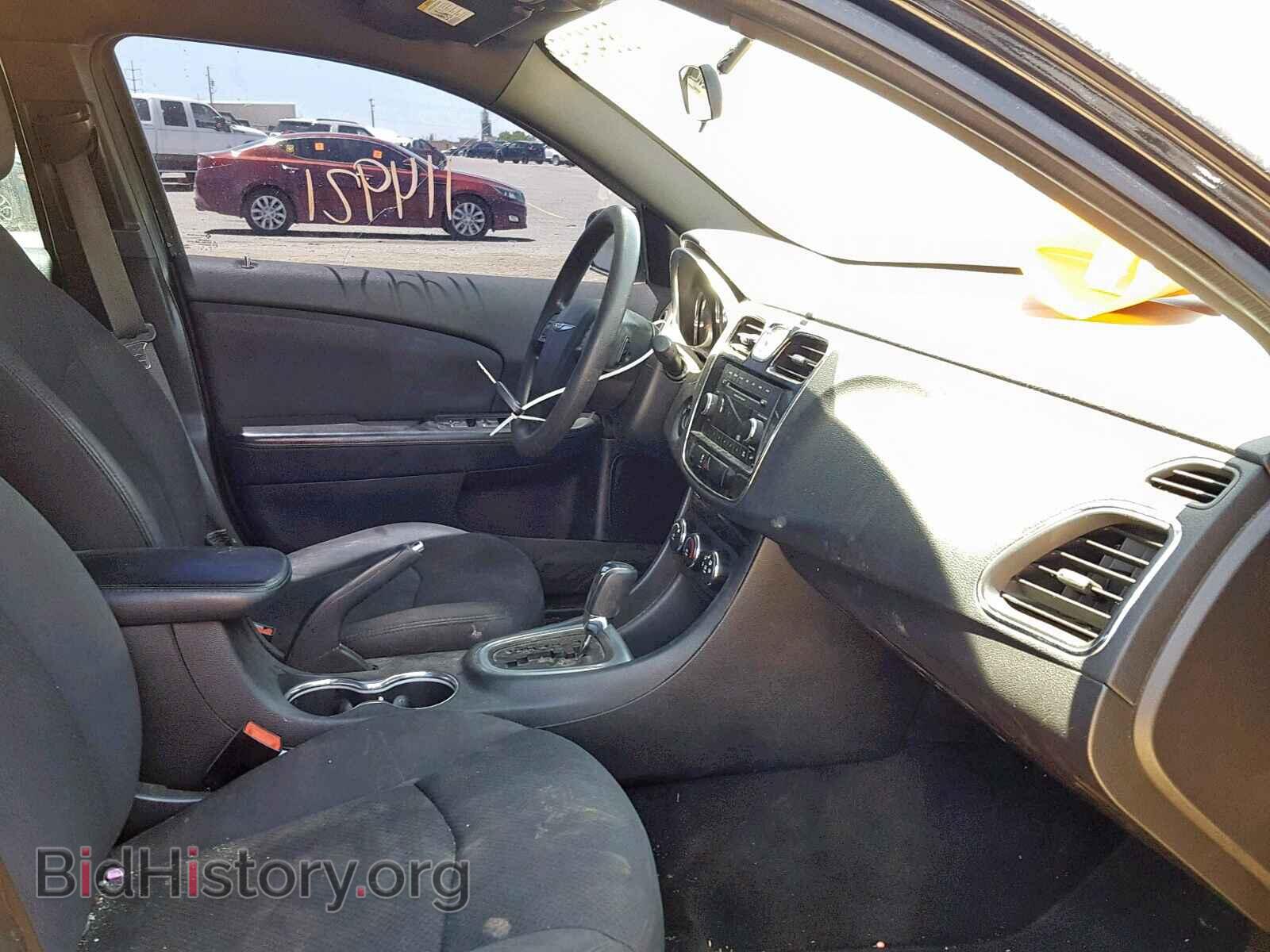 2012 CHRYSLER 200 - VIN: 1C3CCBAB9CN268590 - Фото 5