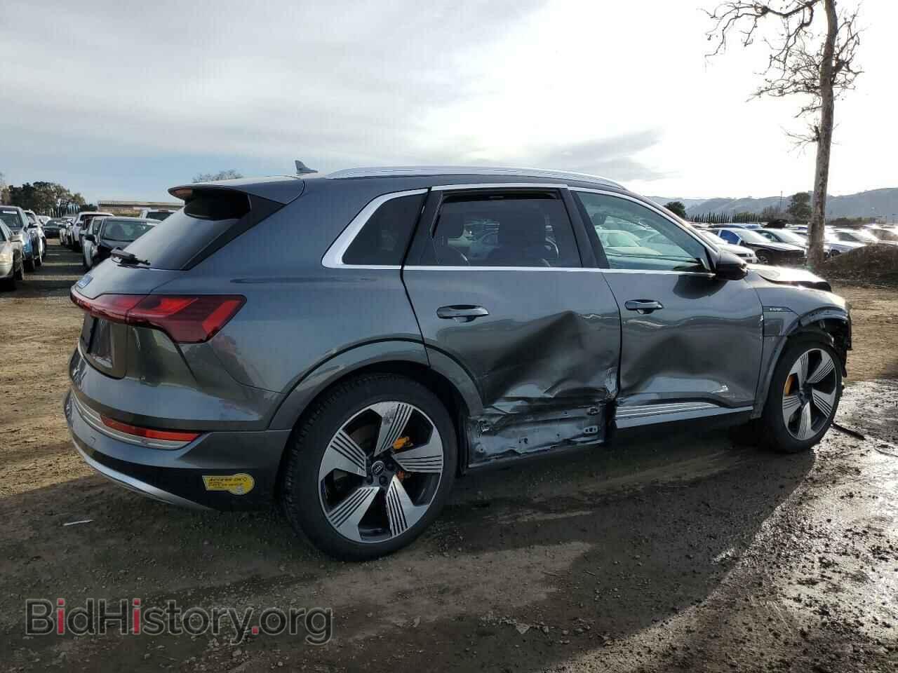 2019 AUDI E-TRON - VIN: WA1VAAGE4KB006704 - Photo 3