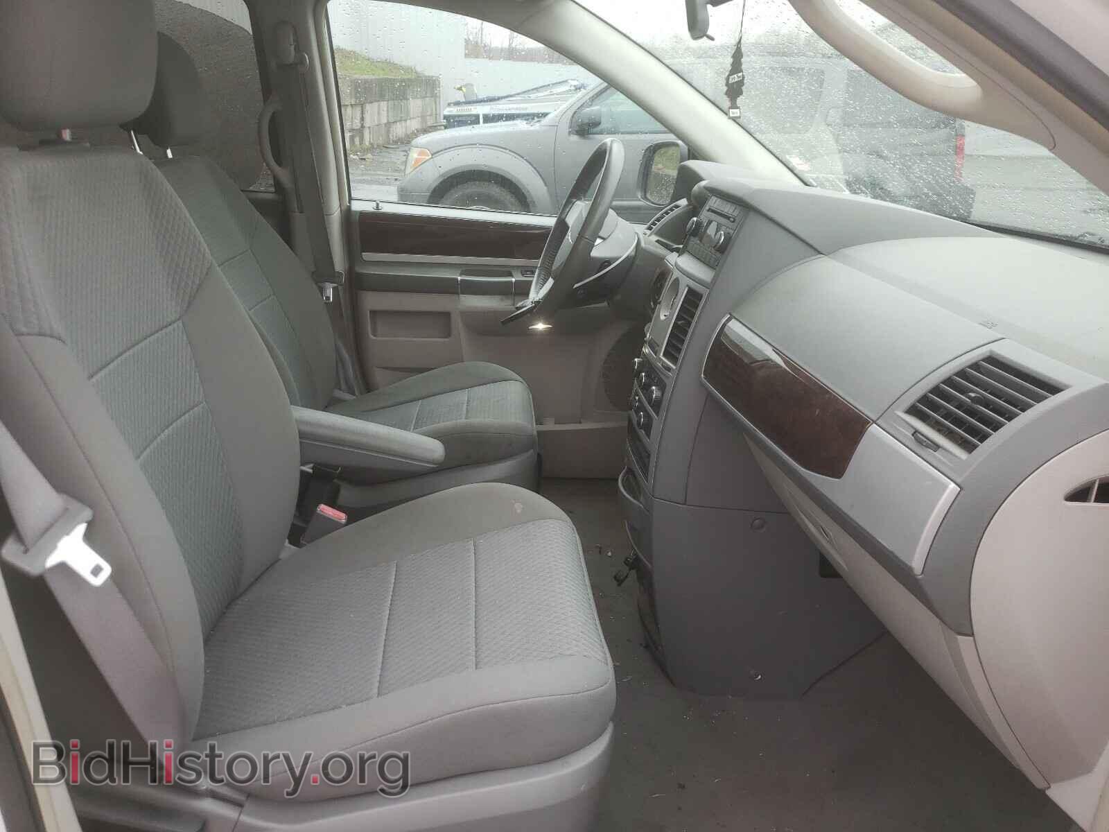 2010 CHRYSLER MINIVAN - VIN: 2A4RR5D10AR293011 - Photo 5