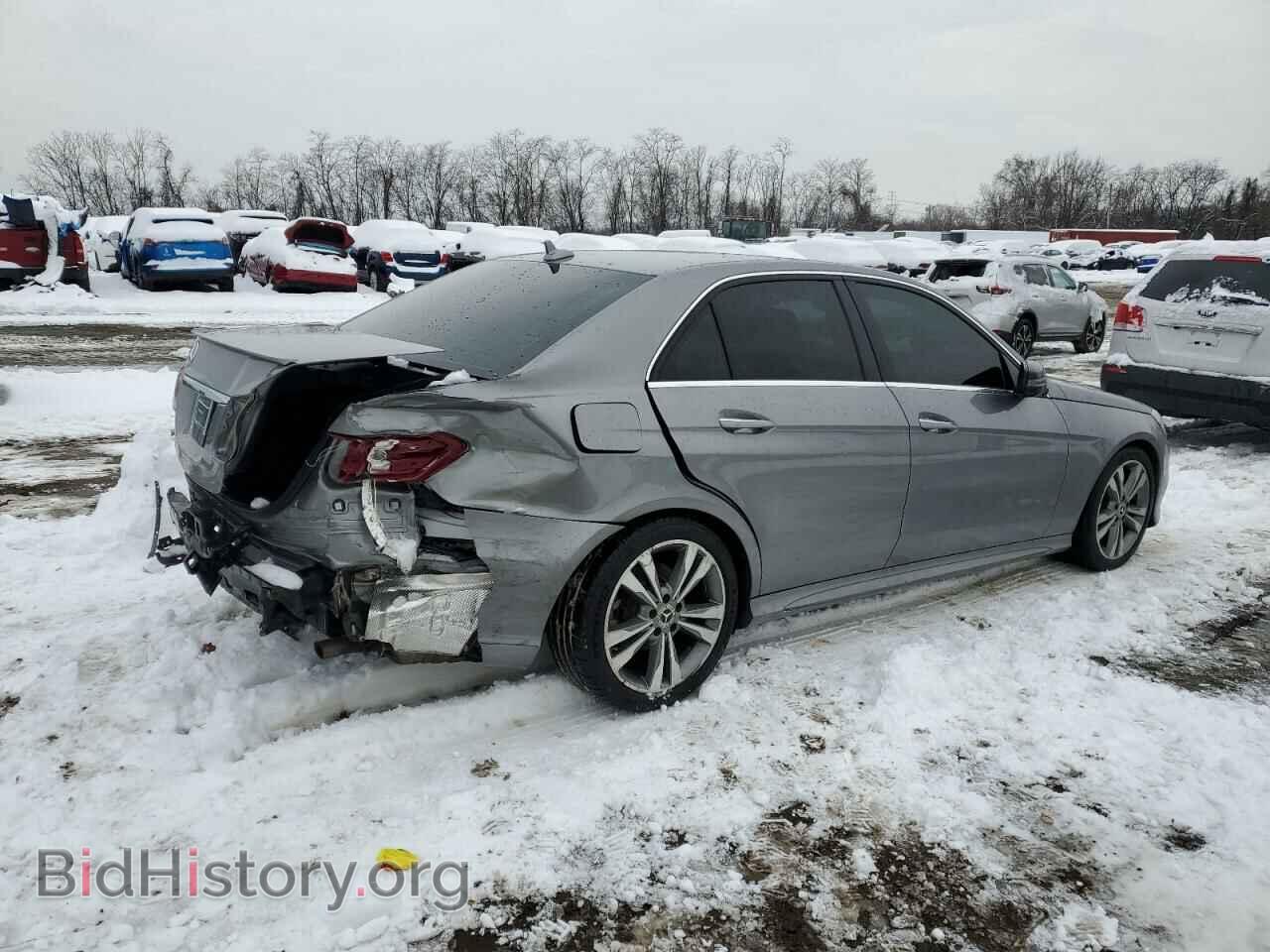 2014 MERCEDES-BENZ E-CLASS - VIN: WDDHF5KB0EA817022 - Фото 3