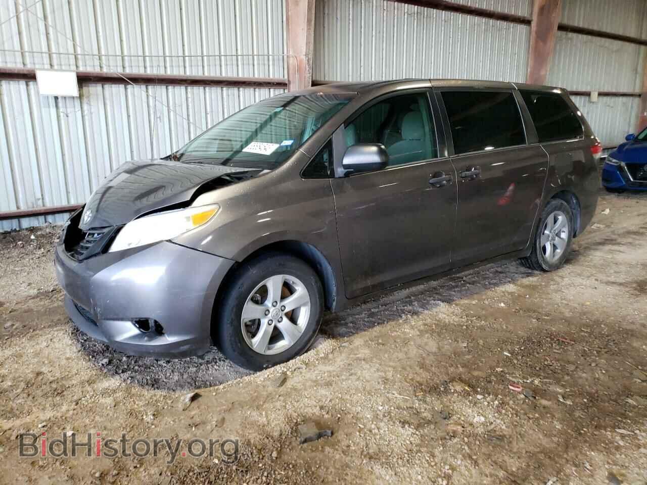 Фотография 5TDKA3DC7CS016595 - TOYOTA SIENNA 2012
