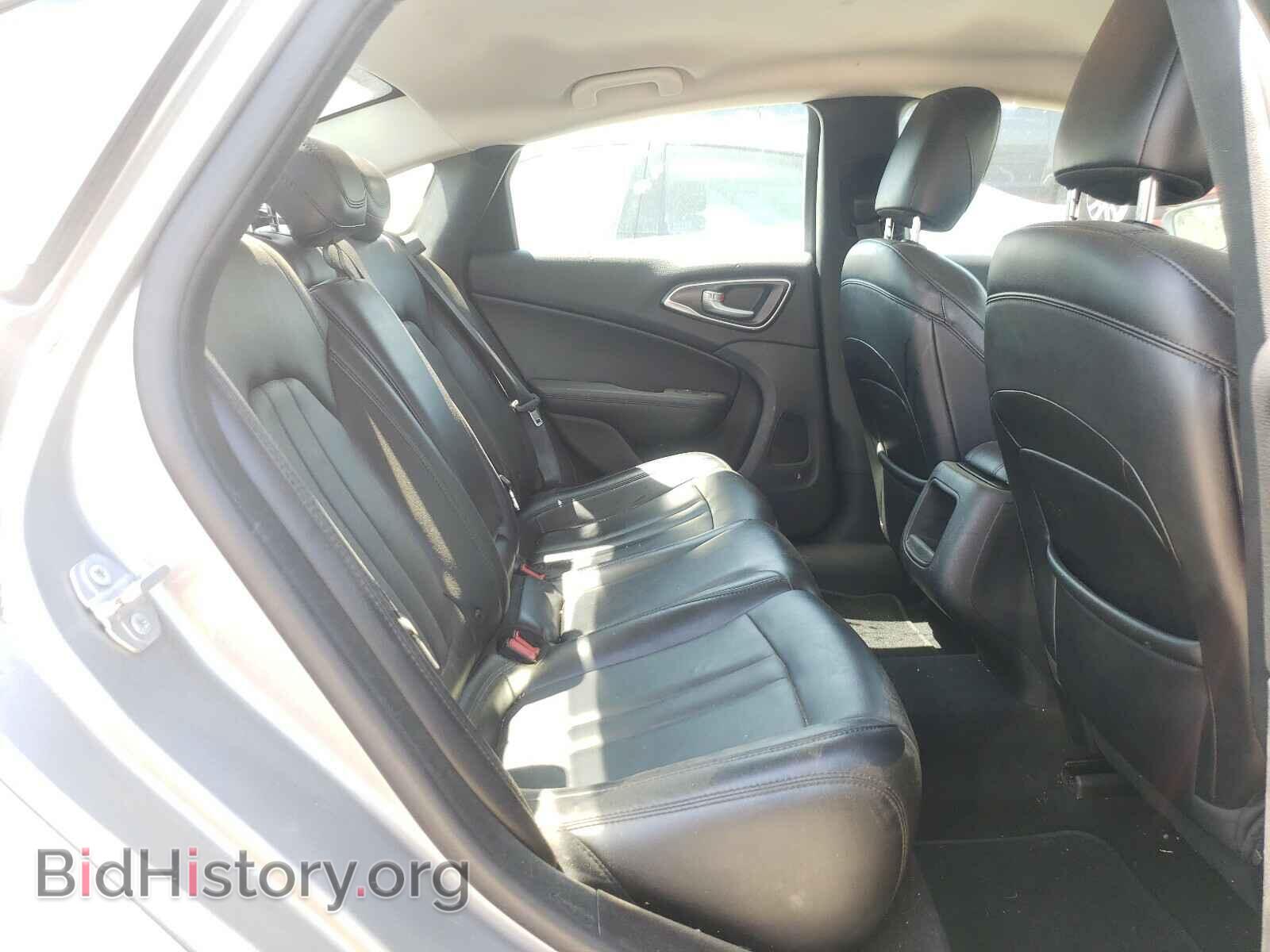 2016 CHRYSLER 200 - VIN: 1C3CCCAB0GN178854 - Фото 6