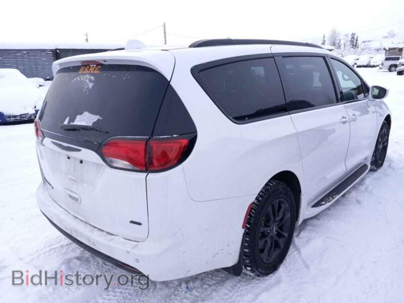 2020 Chrysler PACIFICA (VIN 2C4RC3BGXLR282622) — photo 3 of 13