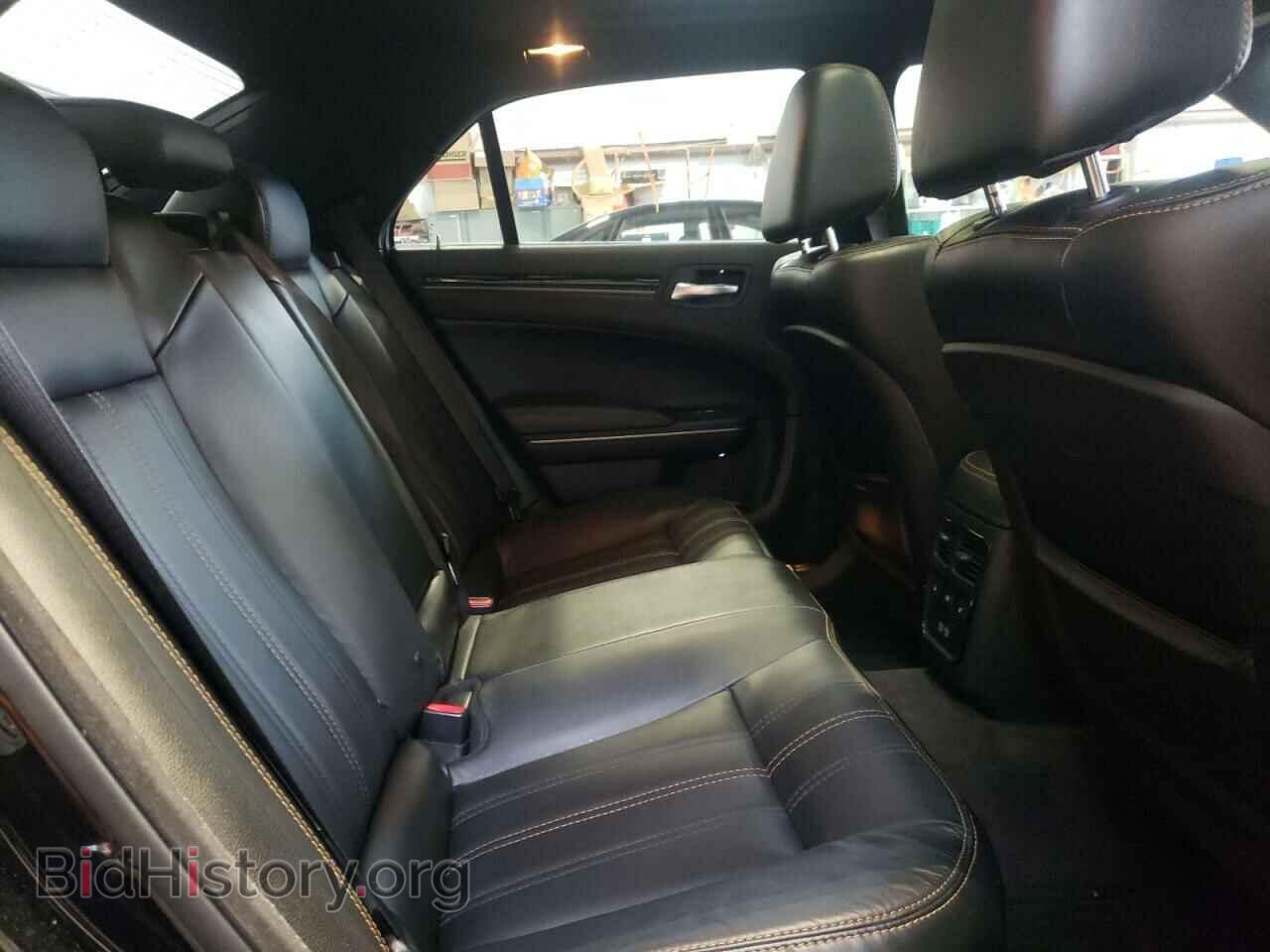 2016 CHRYSLER 300 - VIN: 2C3CCAGG8GH287644 - Фото 6