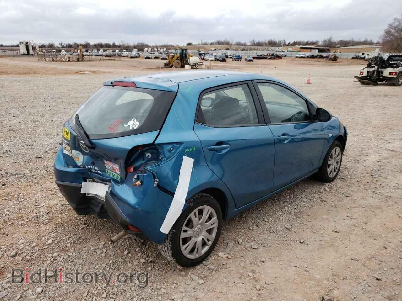 2011 MAZDA 2 - VIN: JM1DE1HY1B0125501 - Photo 4