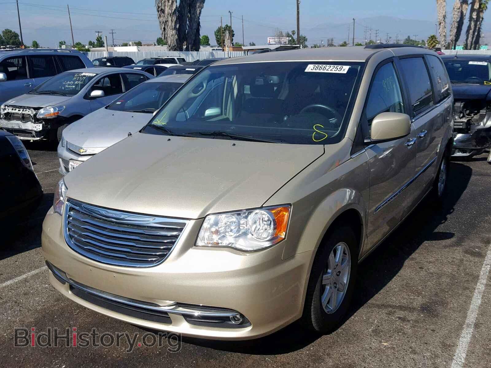 2011 CHRYSLER TOWN & COU - VIN: 2A4RR5DG1BR760491 - Photo 2