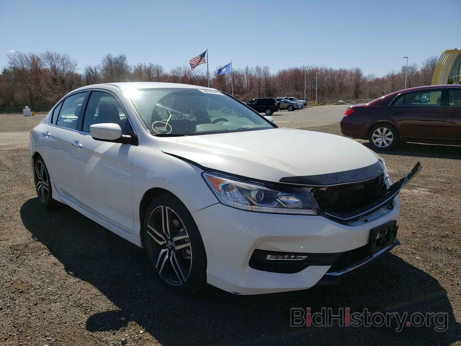 Photo 1HGCR2F58HA123912 - HONDA ACCORD 2017